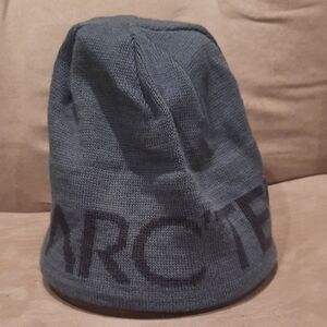 Arc'teryx Charcoal Knit Beanie